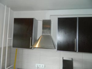 Установка вытяжки на кухне в Иваново